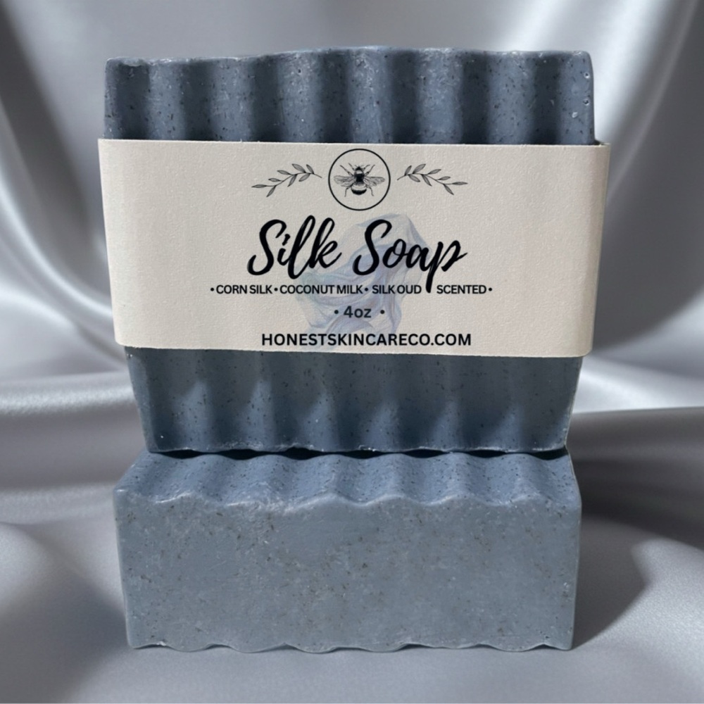 Silk Soap with Corn Silk, Coconut Milk, & Silk Oud Scented - 4oz (Unisex)